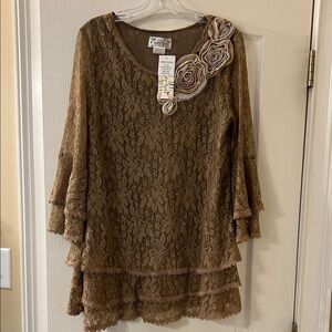 Lady Noiz Tan Lace Tunic with Layered Sleeves